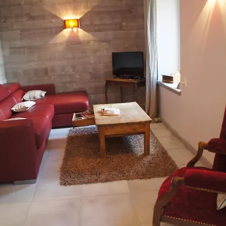 別荘 Les Murmures Du Lignon